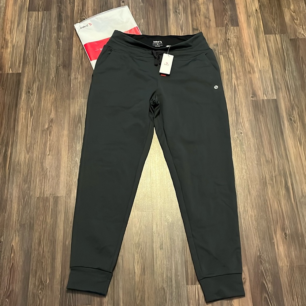 NWT Women's Joggers
